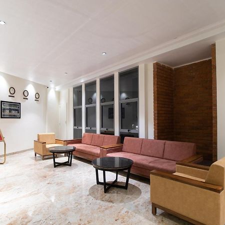 Palette - Hotel Welcome Kadi Bagian luar foto