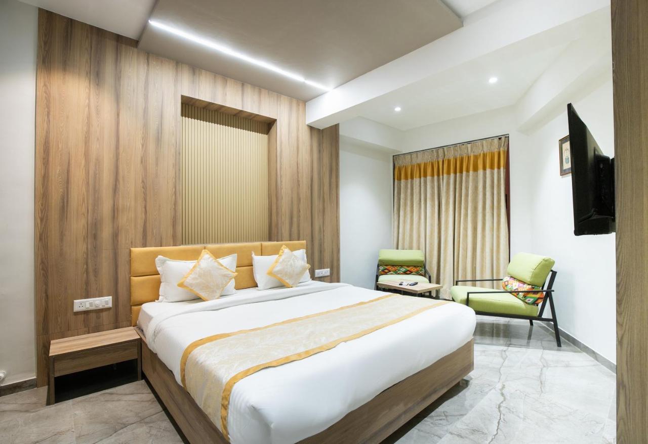 Palette - Hotel Welcome Kadi Bagian luar foto