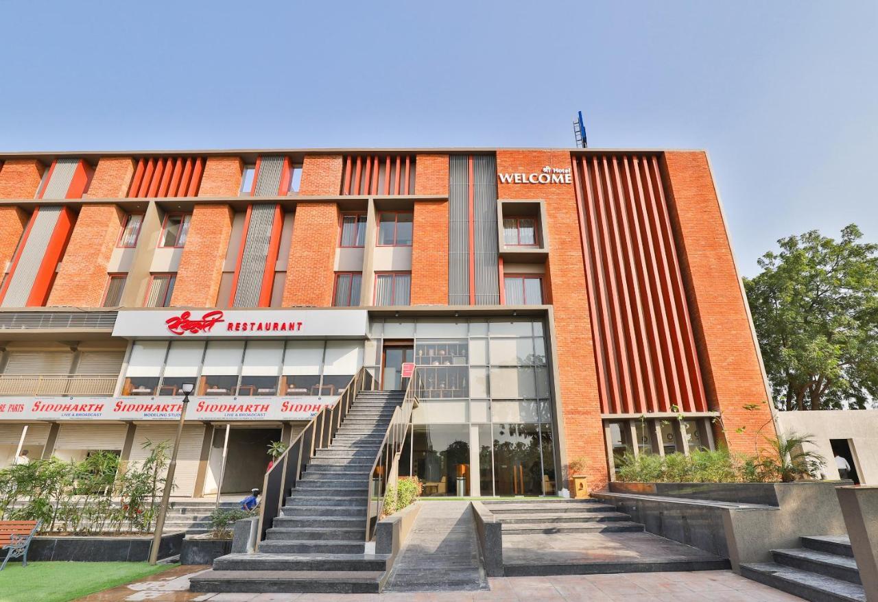 Palette - Hotel Welcome Kadi Bagian luar foto