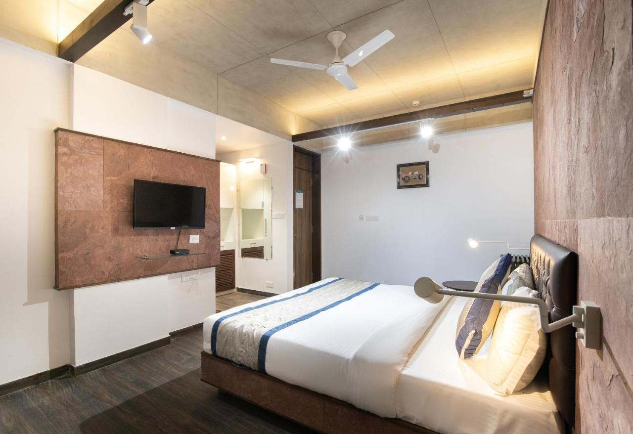Palette - Hotel Welcome Kadi Bagian luar foto