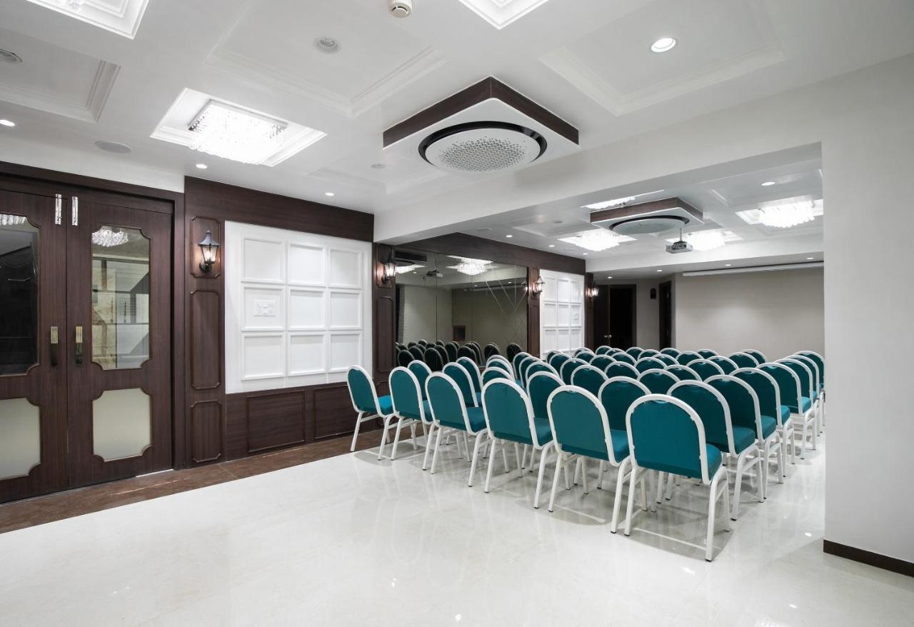 Palette - Hotel Welcome Kadi Bagian luar foto