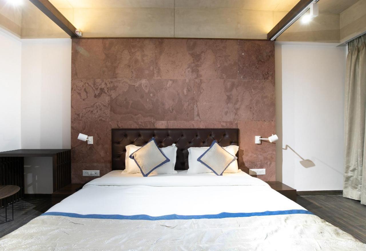 Palette - Hotel Welcome Kadi Bagian luar foto